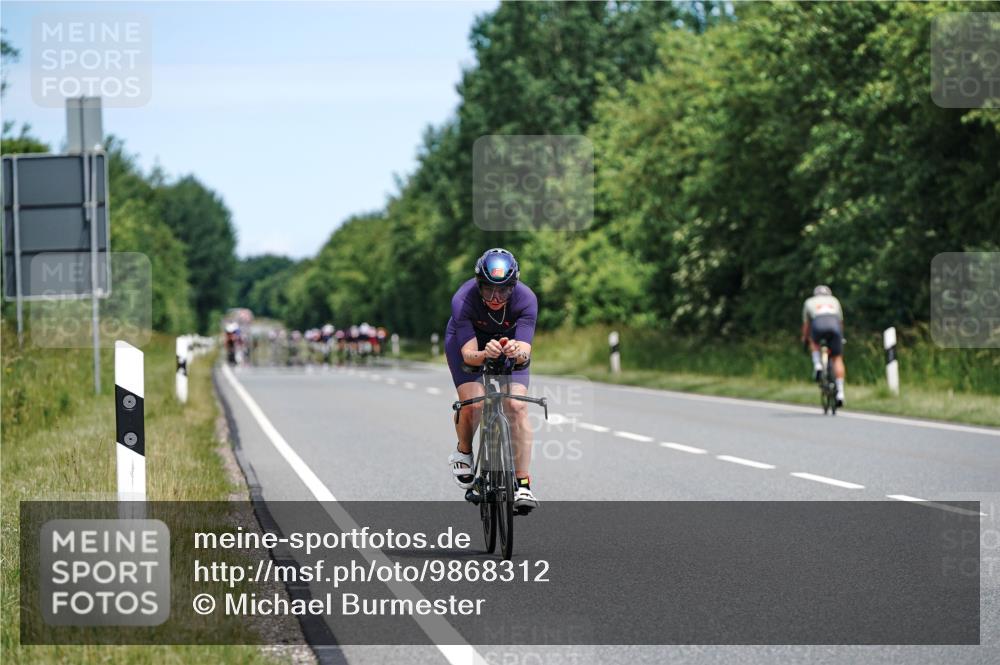 21.06.2026 - Viking Triathlon Michael Burmester http://msf.ph/oto/9868312 21.06.2026 12:23:10 Radfahren 258, 407, 470, 602 meine-sportfotos.de