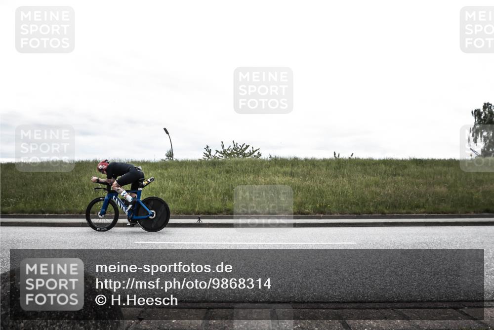 21.06.2026 - 29. Vierlanden-Triathlon H.Heesch http://msf.ph/oto/9868314 21.06.2026 12:13:51 Radfahren 764 meine-sportfotos.de