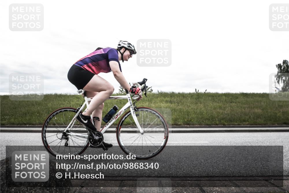 21.06.2026 - 29. Vierlanden-Triathlon H.Heesch http://msf.ph/oto/9868340 21.06.2026 12:14:37 Radfahren 713, 894 meine-sportfotos.de