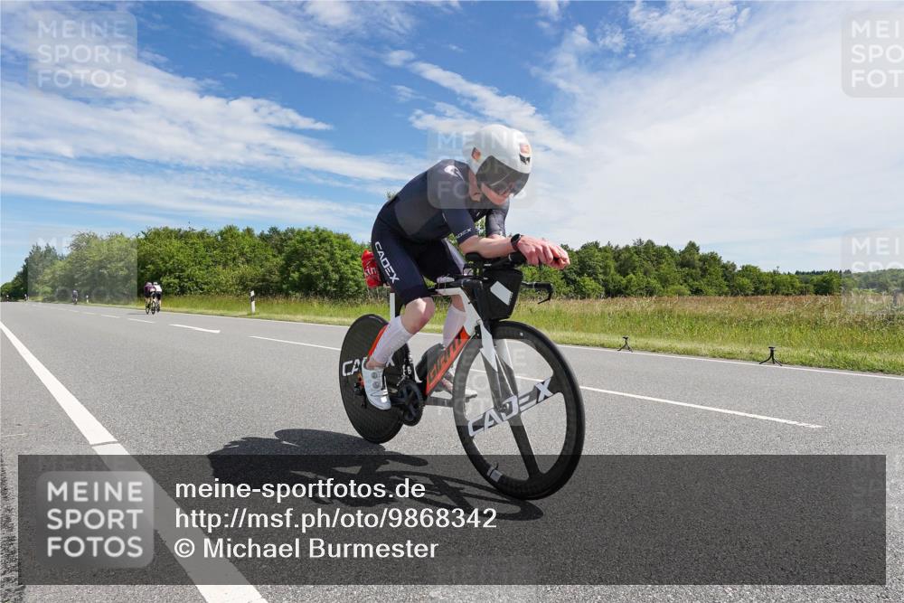21.06.2026 - Viking Triathlon Michael Burmester http://msf.ph/oto/9868342 21.06.2026 11:47:00 Radfahren 119, 122, 237, 241, 280, 301, 315, 355, 365, 426, 459, 462, 552, 565, 619, 655 meine-sportfotos.de