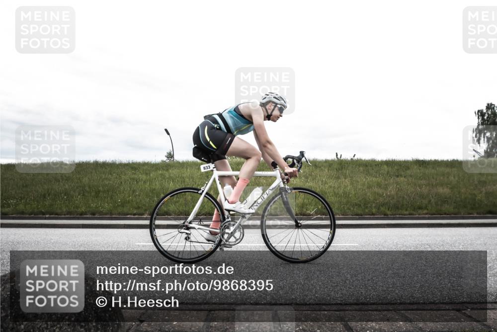 21.06.2026 - 29. Vierlanden-Triathlon H.Heesch http://msf.ph/oto/9868395 21.06.2026 12:15:54 Radfahren 685, 818, 833, 852 meine-sportfotos.de