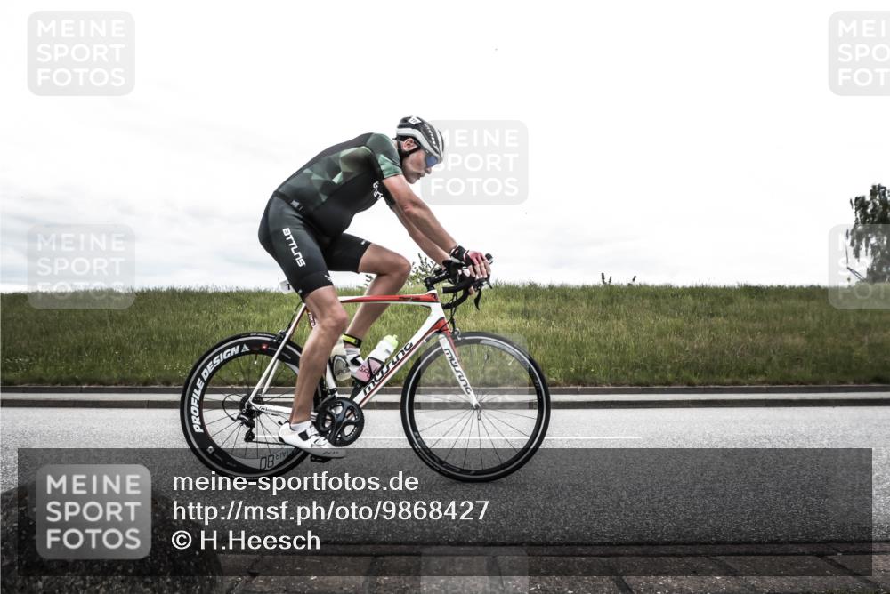 21.06.2026 - 29. Vierlanden-Triathlon H.Heesch http://msf.ph/oto/9868427 21.06.2026 12:16:23 Radfahren 771, 820 meine-sportfotos.de