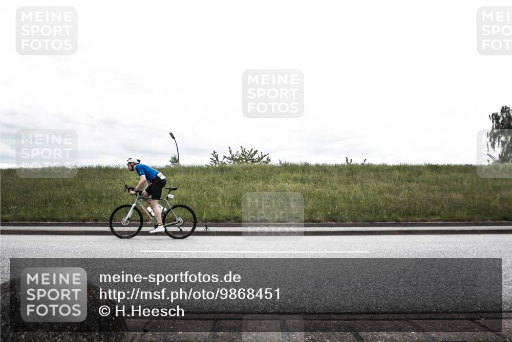 21.06.2026 - 29. Vierlanden-Triathlon H.Heesch http://msf.ph/oto/9868451 21.06.2026 12:17:07 Radfahren 636, 742, 744, 816 meine-sportfotos.de
