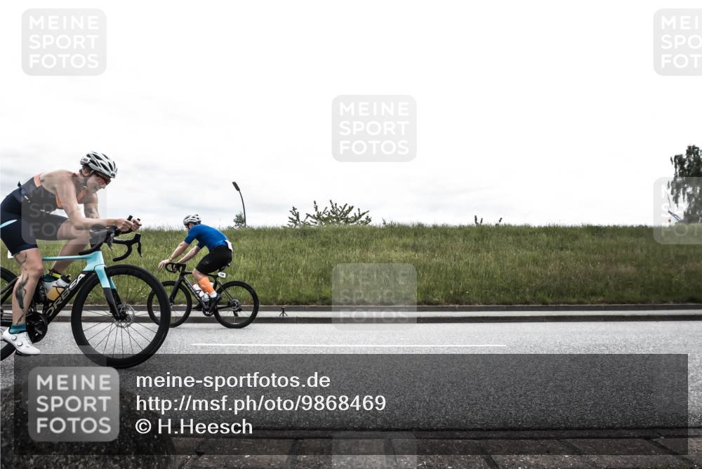 21.06.2026 - 29. Vierlanden-Triathlon H.Heesch http://msf.ph/oto/9868469 21.06.2026 12:17:23 Radfahren 41, 746, 762, 889 meine-sportfotos.de