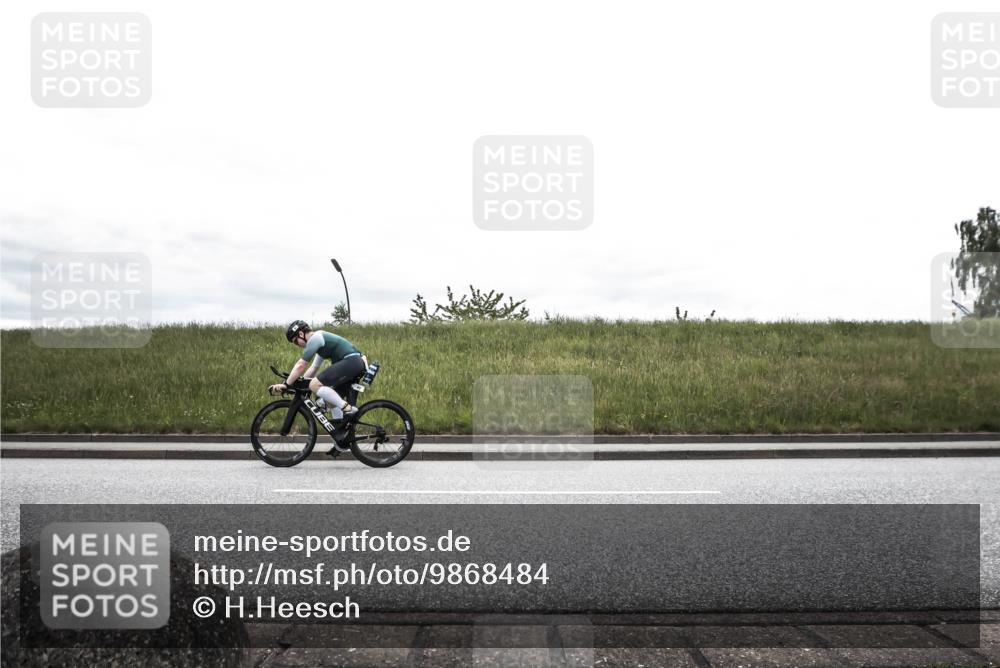 21.06.2026 - 29. Vierlanden-Triathlon H.Heesch http://msf.ph/oto/9868484 21.06.2026 12:17:33 Radfahren 41, 641, 688 meine-sportfotos.de