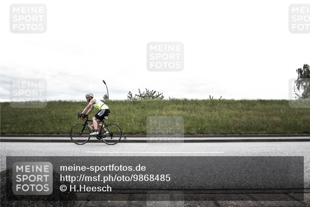 21.06.2026 - 29. Vierlanden-Triathlon H.Heesch http://msf.ph/oto/9868485 21.06.2026 12:17:41 Radfahren 641, 688, 751, 877, 895 meine-sportfotos.de
