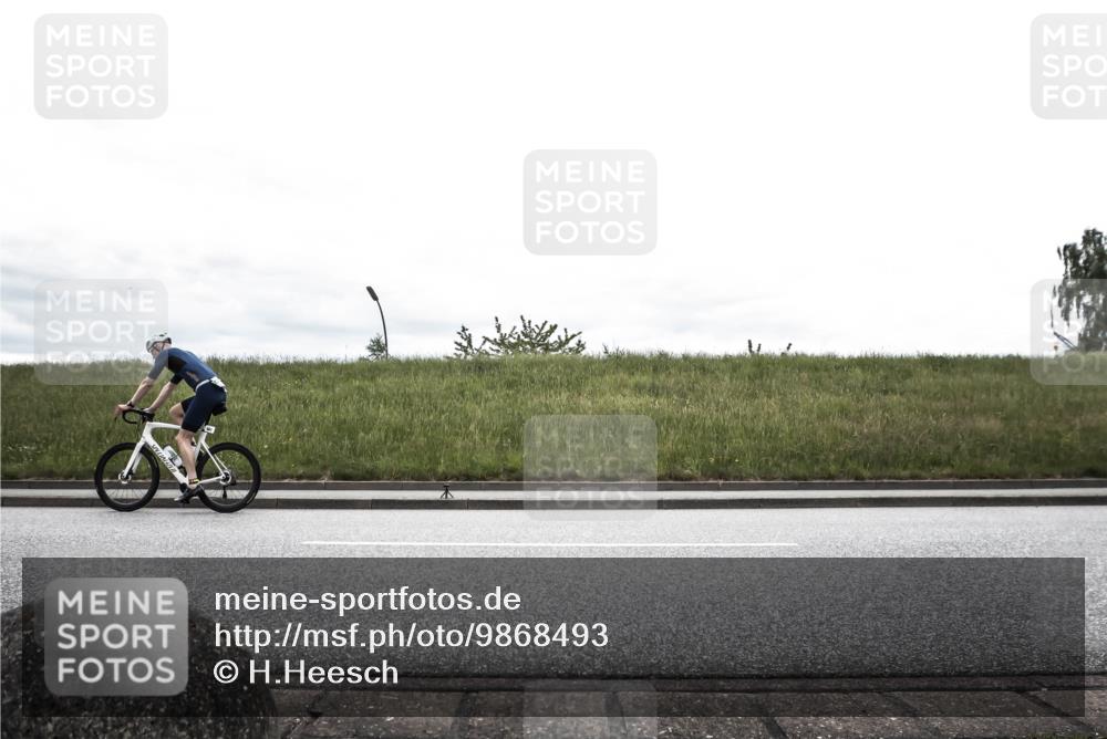 21.06.2026 - 29. Vierlanden-Triathlon H.Heesch http://msf.ph/oto/9868493 21.06.2026 12:17:44 Radfahren 641, 751, 877, 895 meine-sportfotos.de