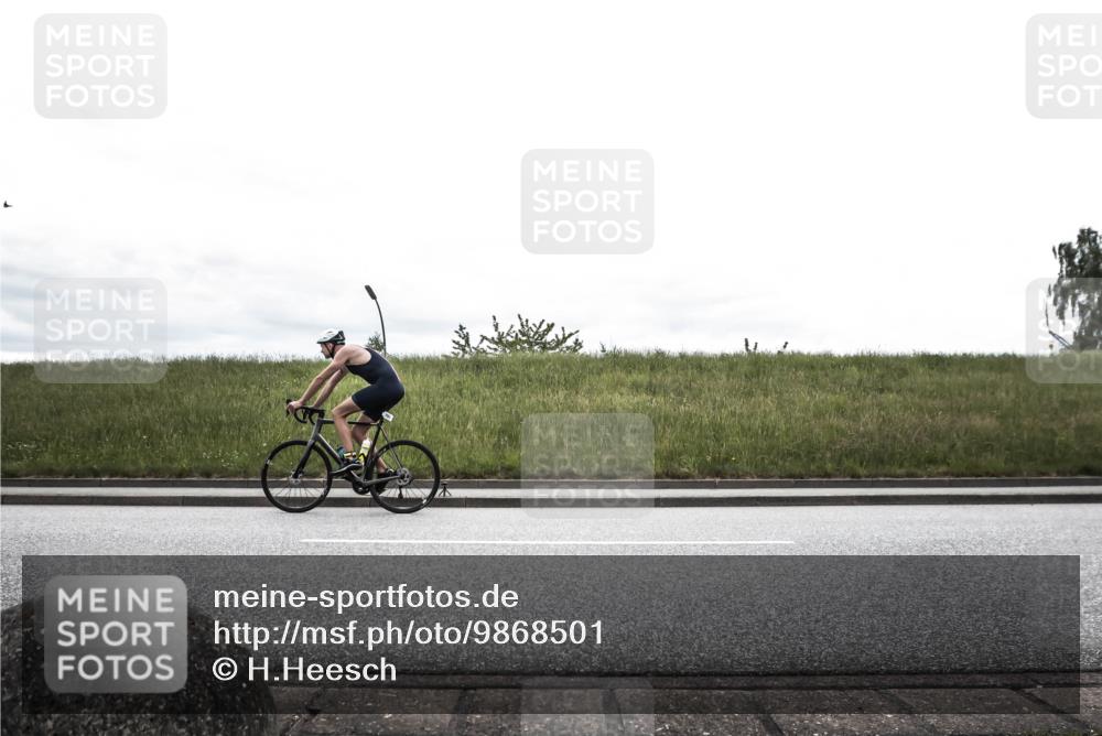 21.06.2026 - 29. Vierlanden-Triathlon H.Heesch http://msf.ph/oto/9868501 21.06.2026 12:17:52 Radfahren 751 meine-sportfotos.de