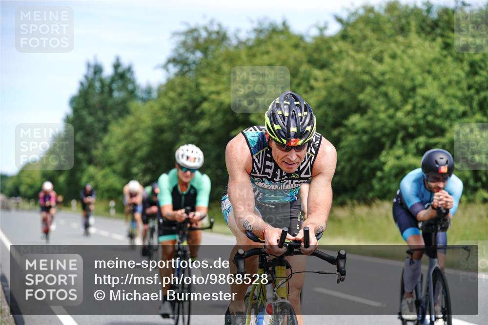 21.06.2026 - Viking Triathlon Michael Burmester http://msf.ph/oto/9868528 21.06.2026 12:23:51 Radfahren 8, 46, 58, 62, 65, 103, 119, 222, 256, 280, 353, 357, 368, 527, 530, 534, 563, 569, 605, 654 meine-sportfotos.de