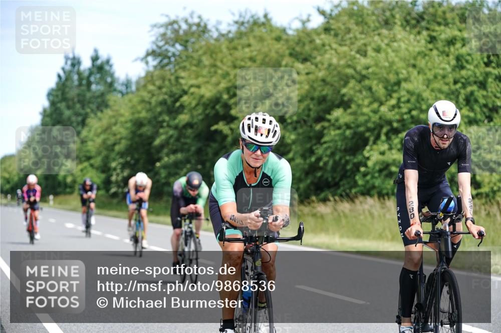 21.06.2026 - Viking Triathlon Michael Burmester http://msf.ph/oto/9868536 21.06.2026 12:23:52 Radfahren 8, 46, 58, 62, 65, 119, 222, 256, 280, 353, 357, 368, 527, 530, 534, 563, 569, 605 meine-sportfotos.de