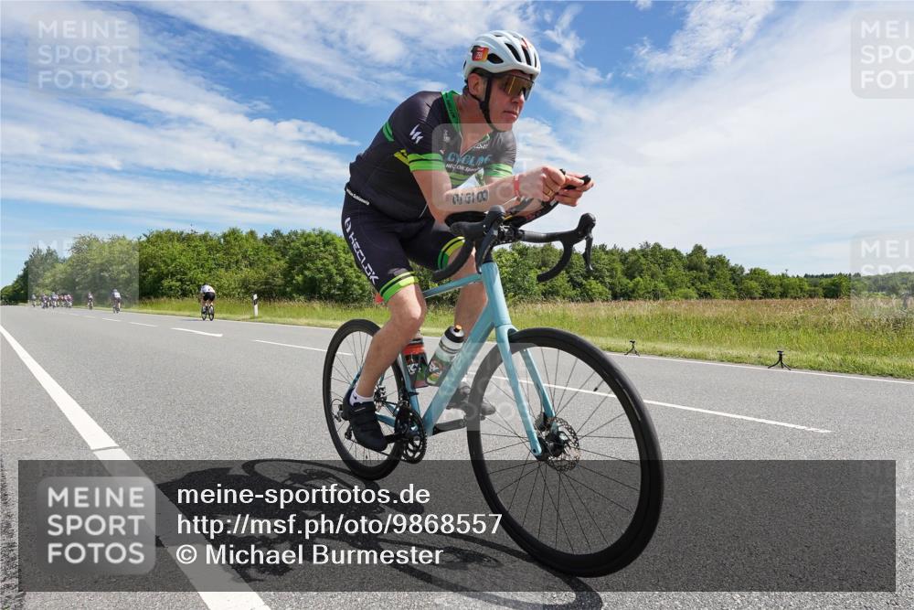 21.06.2026 - Viking Triathlon Michael Burmester http://msf.ph/oto/9868557 21.06.2026 11:49:11 Radfahren 167, 175, 203, 296, 298, 302, 307, 368, 433, 473 meine-sportfotos.de