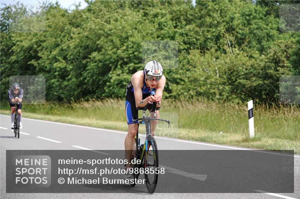 21.06.2026 - Viking Triathlon Michael Burmester http://msf.ph/oto/9868558 21.06.2026 12:23:54 Radfahren 8, 46, 58, 62, 65, 119, 222, 256, 280, 353, 357, 368, 527, 530, 534, 563, 569 meine-sportfotos.de