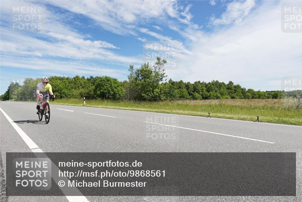 21.06.2026 - Viking Triathlon Michael Burmester http://msf.ph/oto/9868561 21.06.2026 11:49:31 Radfahren 9, 38, 168, 175, 207, 302, 368, 489, 498 meine-sportfotos.de