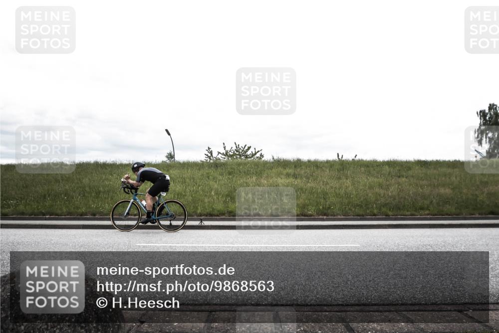 21.06.2026 - 29. Vierlanden-Triathlon H.Heesch http://msf.ph/oto/9868563 21.06.2026 12:19:25 Radfahren 632, 649, 709, 717 meine-sportfotos.de