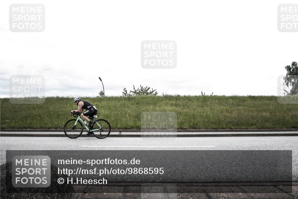 21.06.2026 - 29. Vierlanden-Triathlon H.Heesch http://msf.ph/oto/9868595 21.06.2026 12:20:04 Radfahren 647, 798, 807 meine-sportfotos.de