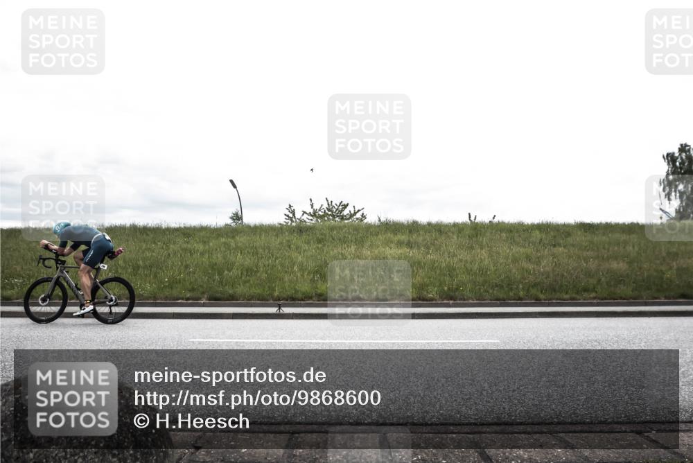 21.06.2026 - 29. Vierlanden-Triathlon H.Heesch http://msf.ph/oto/9868600 21.06.2026 12:20:05 Radfahren 647, 798, 807 meine-sportfotos.de