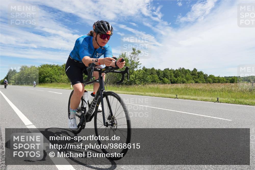 21.06.2026 - Viking Triathlon Michael Burmester http://msf.ph/oto/9868615 21.06.2026 11:49:48 Radfahren 40, 40, 93, 156, 156, 168, 207, 224, 254, 346, 393, 471, 482, 492, 493, 528, 629, 633 meine-sportfotos.de