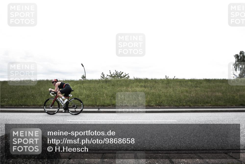 21.06.2026 - 29. Vierlanden-Triathlon H.Heesch http://msf.ph/oto/9868658 21.06.2026 12:22:05 Radfahren 836, 850, 888, 898 meine-sportfotos.de