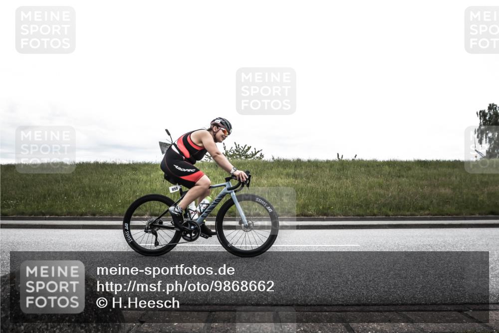 21.06.2026 - 29. Vierlanden-Triathlon H.Heesch http://msf.ph/oto/9868662 21.06.2026 12:22:11 Radfahren 687, 836, 841, 850 meine-sportfotos.de