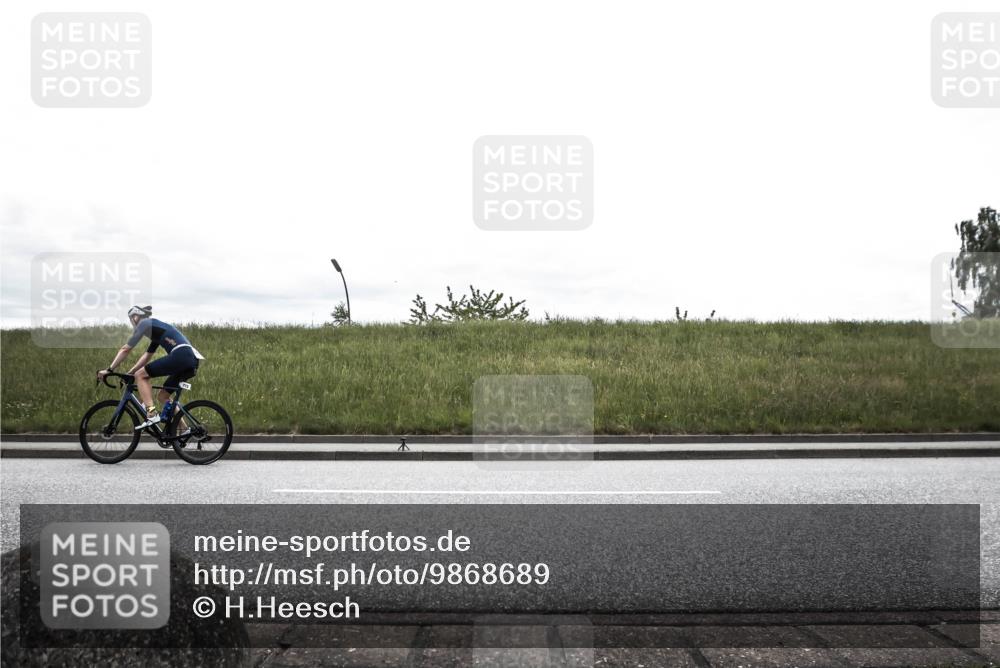 21.06.2026 - 29. Vierlanden-Triathlon H.Heesch http://msf.ph/oto/9868689 21.06.2026 12:22:35 Radfahren 747, 773, 817 meine-sportfotos.de