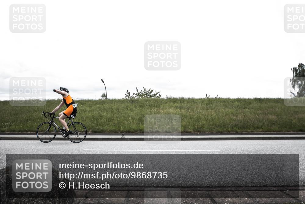 21.06.2026 - 29. Vierlanden-Triathlon H.Heesch http://msf.ph/oto/9868735 21.06.2026 12:24:04 Radfahren 780, 855 meine-sportfotos.de