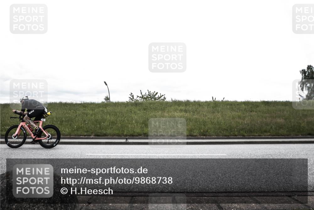 21.06.2026 - 29. Vierlanden-Triathlon H.Heesch http://msf.ph/oto/9868738 21.06.2026 12:24:06 Radfahren 729, 780, 855 meine-sportfotos.de