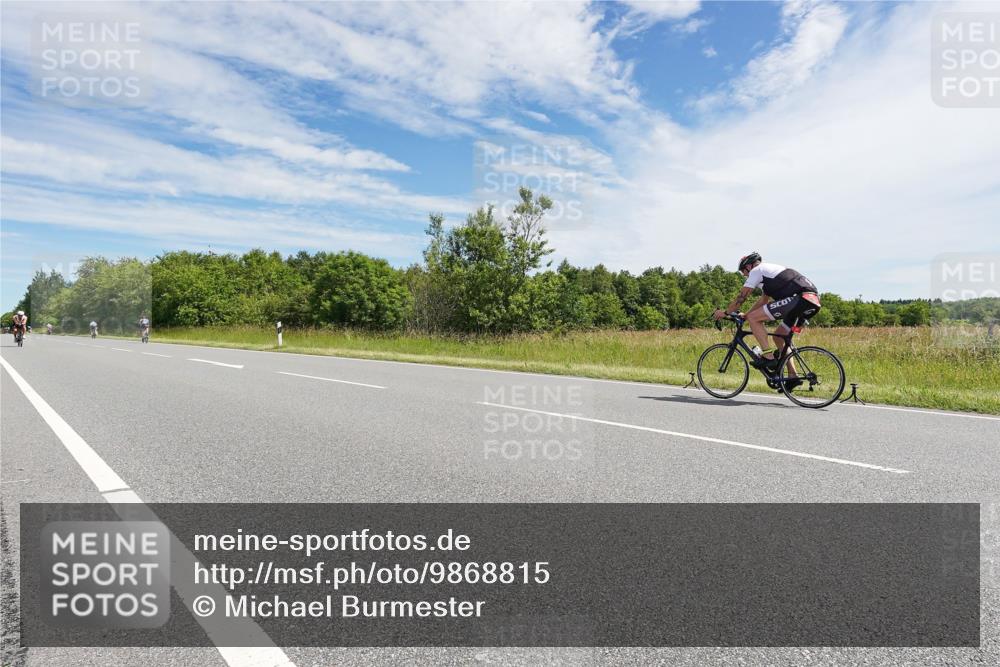 21.06.2026 - Viking Triathlon Michael Burmester http://msf.ph/oto/9868815 21.06.2026 11:51:34 Radfahren 22, 69, 85, 153, 193, 248, 274, 377, 389, 403, 415, 461, 479, 497, 511, 521, 566, 626, 656 meine-sportfotos.de