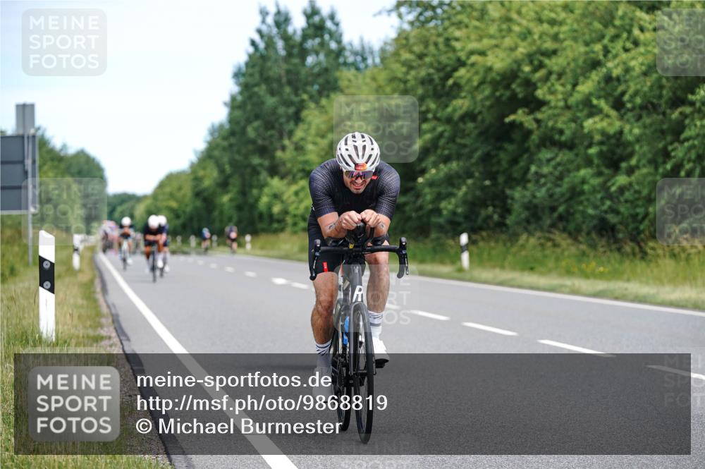 21.06.2026 - Viking Triathlon Michael Burmester http://msf.ph/oto/9868819 21.06.2026 12:25:05 Radfahren 26, 44, 48, 55, 91, 105, 163, 166, 173, 176, 179, 206, 306, 313, 316, 348, 419, 455, 565, 608 meine-sportfotos.de