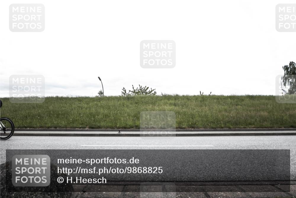 21.06.2026 - 29. Vierlanden-Triathlon H.Heesch http://msf.ph/oto/9868825 21.06.2026 12:27:01 Radfahren 809, 845, 876, 920, 964 meine-sportfotos.de