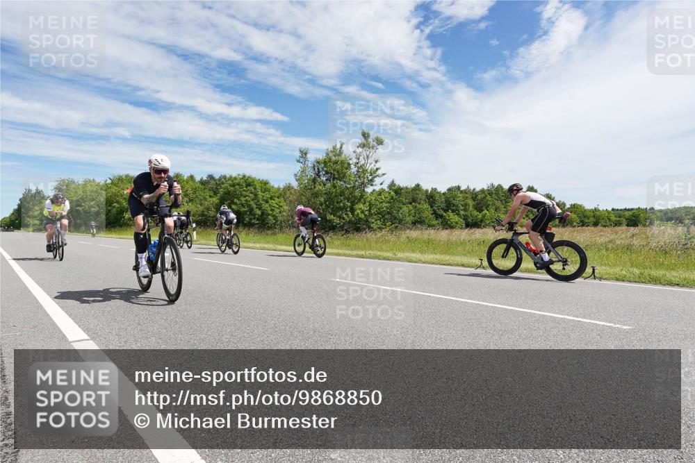 21.06.2026 - Viking Triathlon Michael Burmester http://msf.ph/oto/9868850 21.06.2026 11:52:05 Radfahren 61, 77, 80, 80, 141, 359, 410, 423, 491, 550, 636 meine-sportfotos.de