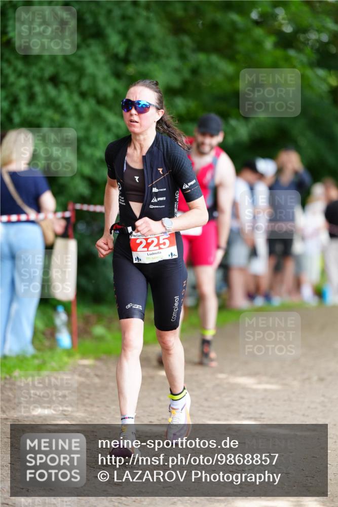 21.06.2026 - 29. Vierlanden-Triathlon LAZAROV Photography http://msf.ph/oto/9868857 21.06.2026 13:39:01 Laufen 225, 4 meine-sportfotos.de