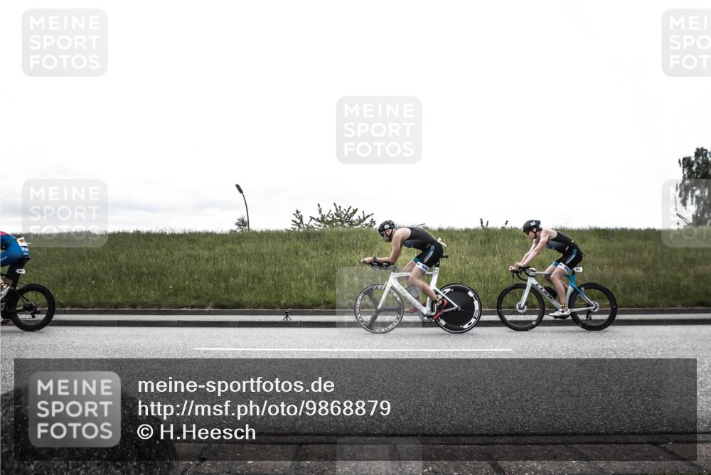 21.06.2026 - 29. Vierlanden-Triathlon H.Heesch http://msf.ph/oto/9868879 21.06.2026 12:27:39 Radfahren 913, 917, 918, 927, 954, 957, 963, 972, 975 meine-sportfotos.de