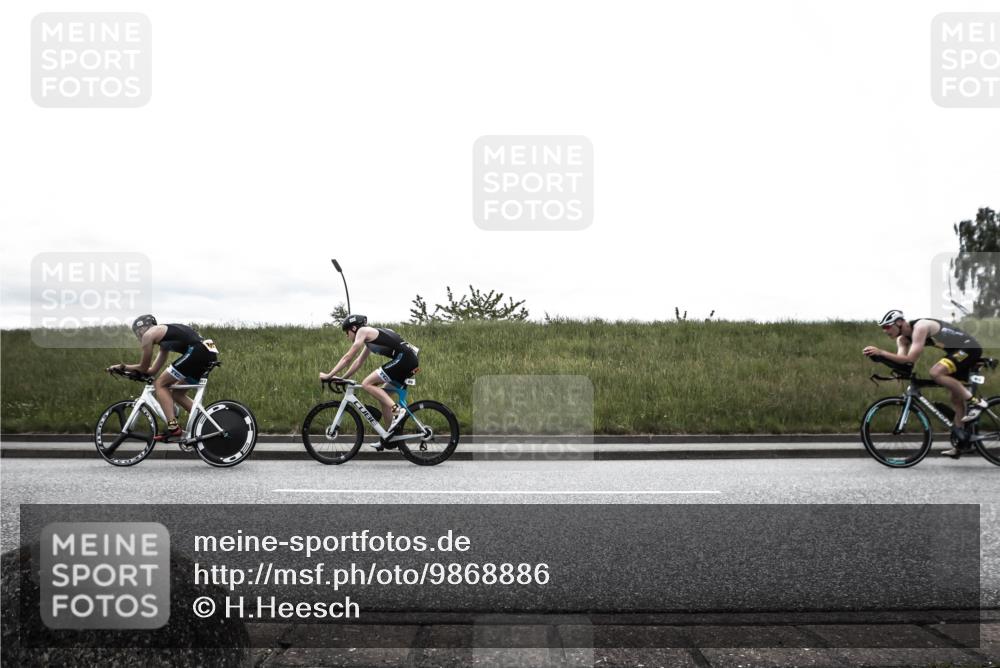21.06.2026 - 29. Vierlanden-Triathlon H.Heesch http://msf.ph/oto/9868886 21.06.2026 12:27:39 Radfahren 913, 917, 918, 927, 954, 957, 963, 972, 975 meine-sportfotos.de