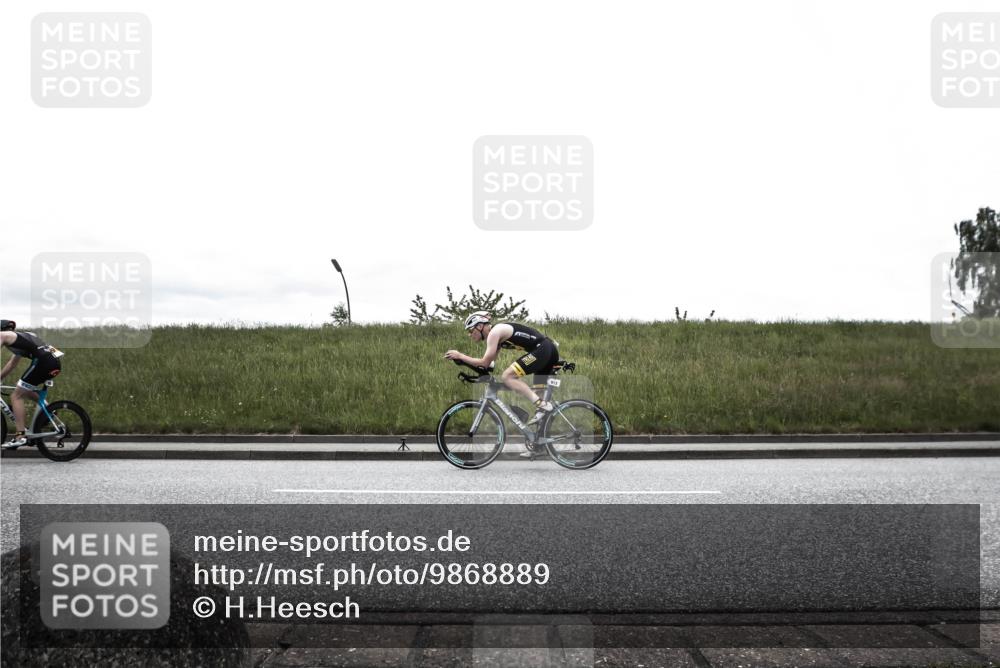 21.06.2026 - 29. Vierlanden-Triathlon H.Heesch http://msf.ph/oto/9868889 21.06.2026 12:27:40 Radfahren 913, 917, 918, 927, 954, 957, 963, 972, 975 meine-sportfotos.de