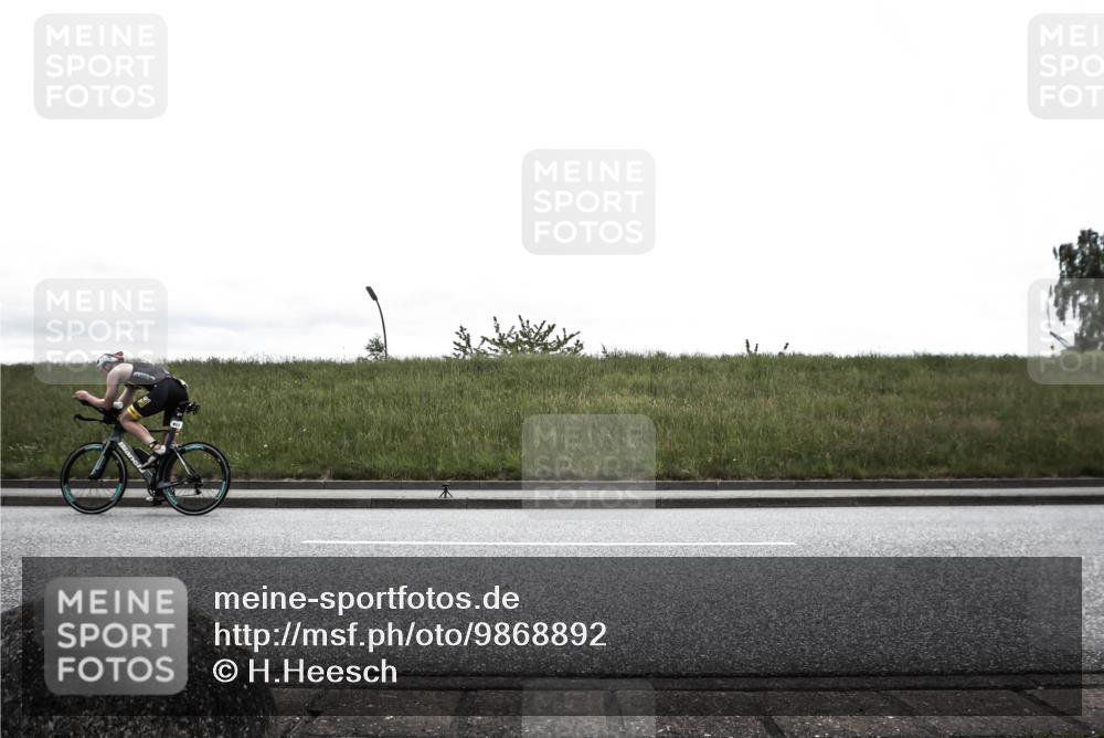 21.06.2026 - 29. Vierlanden-Triathlon H.Heesch http://msf.ph/oto/9868892 21.06.2026 12:27:40 Radfahren 913, 917, 918, 927, 954, 957, 963, 972, 975 meine-sportfotos.de