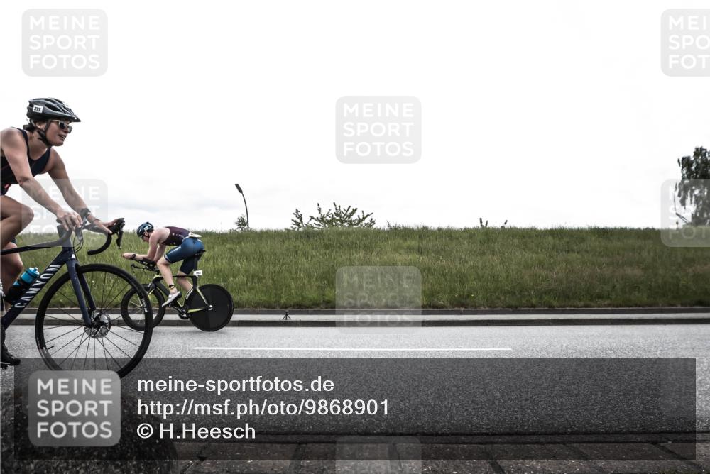 21.06.2026 - 29. Vierlanden-Triathlon H.Heesch http://msf.ph/oto/9868901 21.06.2026 12:27:50 Radfahren 683, 877, 924, 954, 956 meine-sportfotos.de