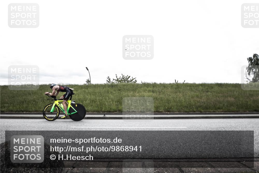 21.06.2026 - 29. Vierlanden-Triathlon H.Heesch http://msf.ph/oto/9868941 21.06.2026 12:28:26 Radfahren 249, 684, 892, 912, 921, 923, 943, 962 meine-sportfotos.de