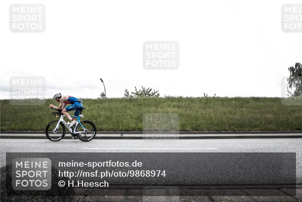 21.06.2026 - 29. Vierlanden-Triathlon H.Heesch http://msf.ph/oto/9868974 21.06.2026 12:28:45 Radfahren 644, 844, 909, 911, 922, 926, 958 meine-sportfotos.de