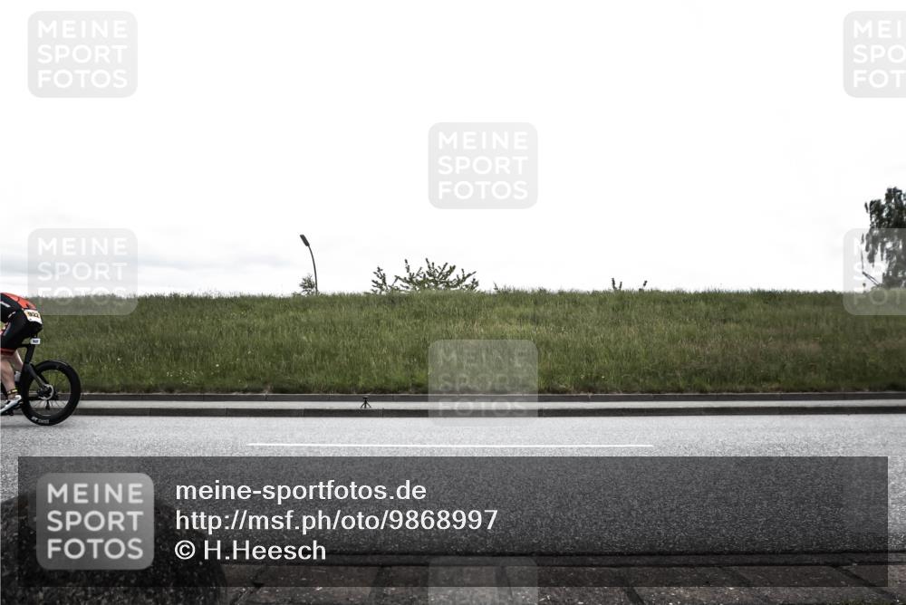 21.06.2026 - 29. Vierlanden-Triathlon H.Heesch http://msf.ph/oto/9868997 21.06.2026 12:28:56 Radfahren 896, 922 meine-sportfotos.de