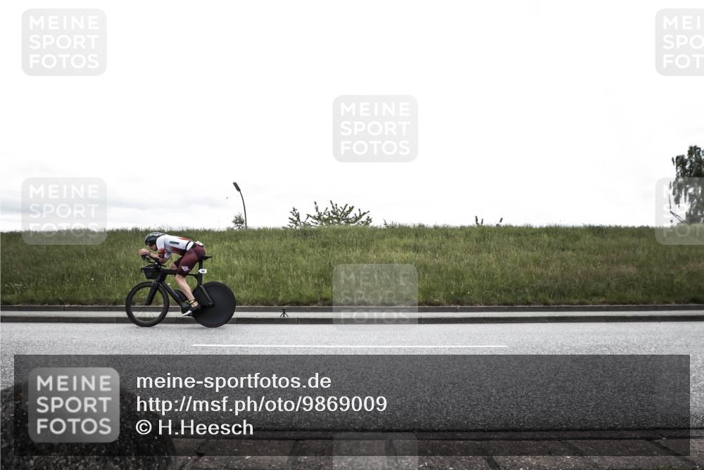 21.06.2026 - 29. Vierlanden-Triathlon H.Heesch http://msf.ph/oto/9869009 21.06.2026 12:29:07 Radfahren 944, 967, 971, 977, 981 meine-sportfotos.de