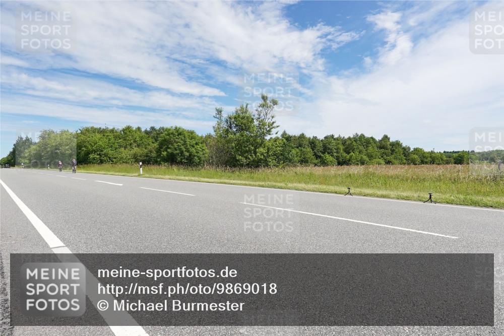 21.06.2026 - Viking Triathlon Michael Burmester http://msf.ph/oto/9869018 21.06.2026 11:55:39 Radfahren 7, 21, 28, 49, 147, 279, 318, 324, 360, 637, 650, 666 meine-sportfotos.de