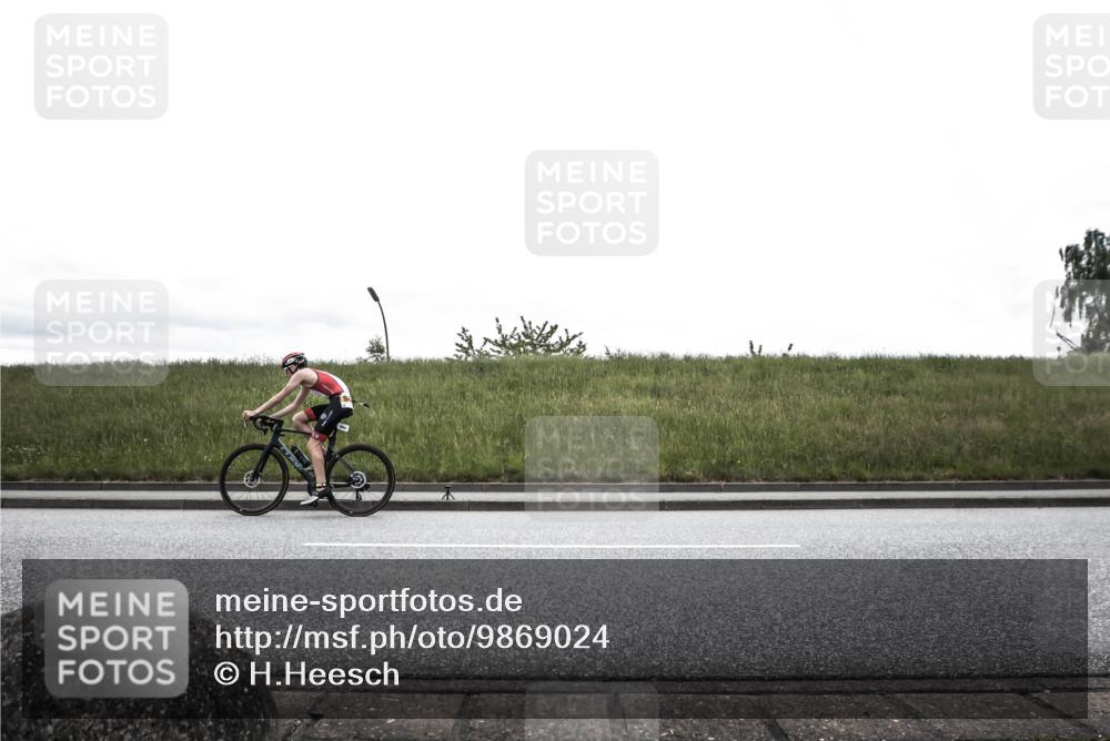21.06.2026 - 29. Vierlanden-Triathlon H.Heesch http://msf.ph/oto/9869024 21.06.2026 12:29:16 Radfahren 736, 761, 933, 944, 951, 967, 974 meine-sportfotos.de