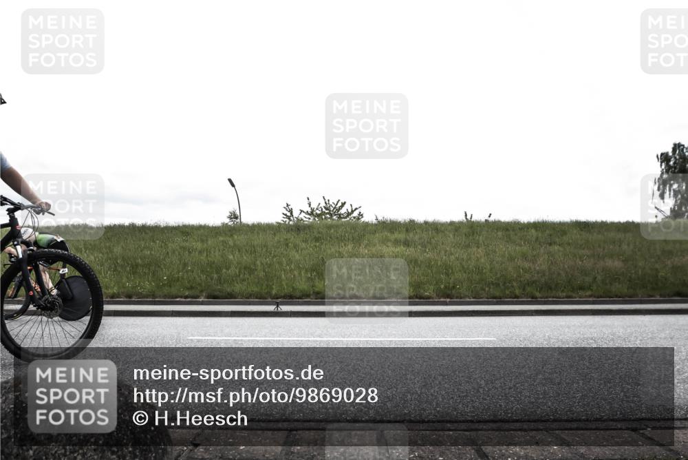 21.06.2026 - 29. Vierlanden-Triathlon H.Heesch http://msf.ph/oto/9869028 21.06.2026 12:29:18 Radfahren 736, 761, 933, 951, 967, 974 meine-sportfotos.de
