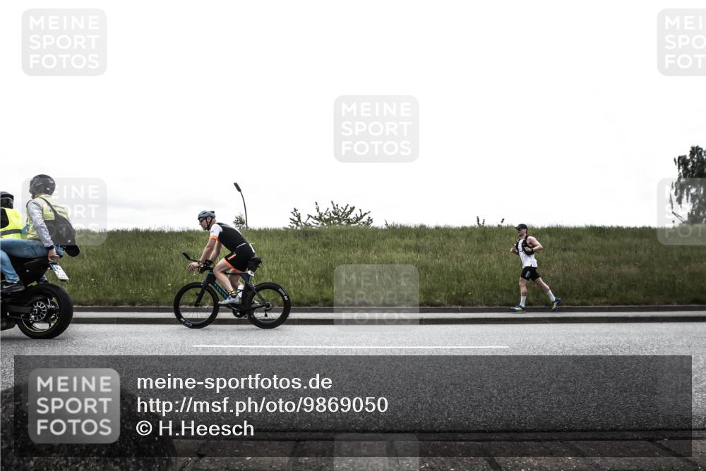 21.06.2026 - 29. Vierlanden-Triathlon H.Heesch http://msf.ph/oto/9869050 21.06.2026 12:29:24 Radfahren 736, 761 meine-sportfotos.de