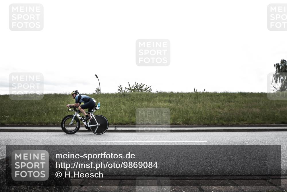 21.06.2026 - 29. Vierlanden-Triathlon H.Heesch http://msf.ph/oto/9869084 21.06.2026 12:29:55 Radfahren 645, 735, 795 meine-sportfotos.de