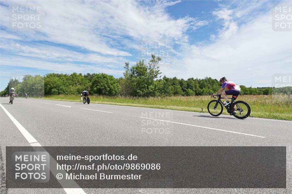 21.06.2026 - Viking Triathlon Michael Burmester http://msf.ph/oto/9869086 21.06.2026 11:56:08 Radfahren 14, 133, 133, 262, 341, 405, 432, 439, 486, 487, 506, 533 meine-sportfotos.de