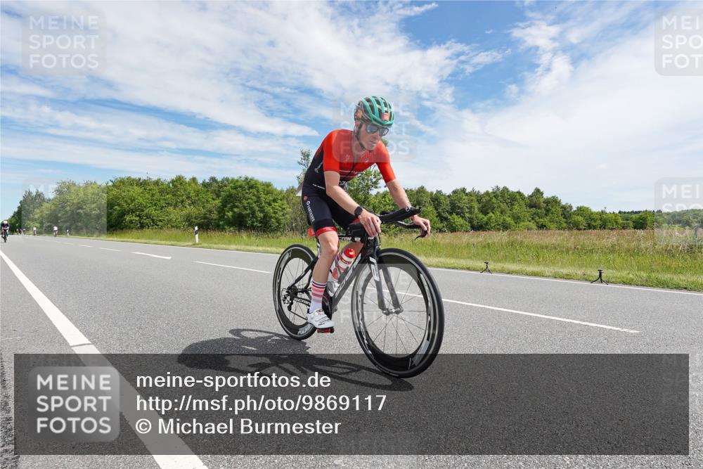 21.06.2026 - Viking Triathlon Michael Burmester http://msf.ph/oto/9869117 21.06.2026 11:56:17 Radfahren 18, 131, 133, 341, 405, 432, 436, 439, 487, 506, 533, 533 meine-sportfotos.de