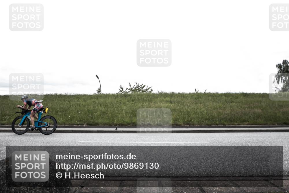 21.06.2026 - 29. Vierlanden-Triathlon H.Heesch http://msf.ph/oto/9869130 21.06.2026 12:30:32 Radfahren 133, 835, 915, 925 meine-sportfotos.de