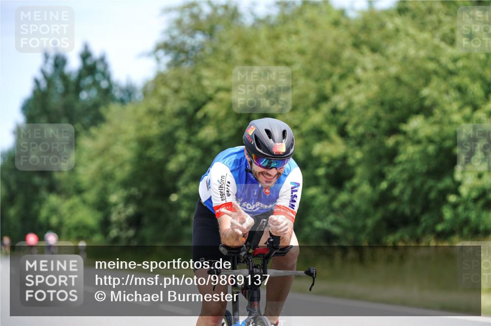 21.06.2026 - Viking Triathlon Michael Burmester http://msf.ph/oto/9869137 21.06.2026 12:26:17 Radfahren 211, 230, 232, 312, 431, 510, 638, 669 meine-sportfotos.de