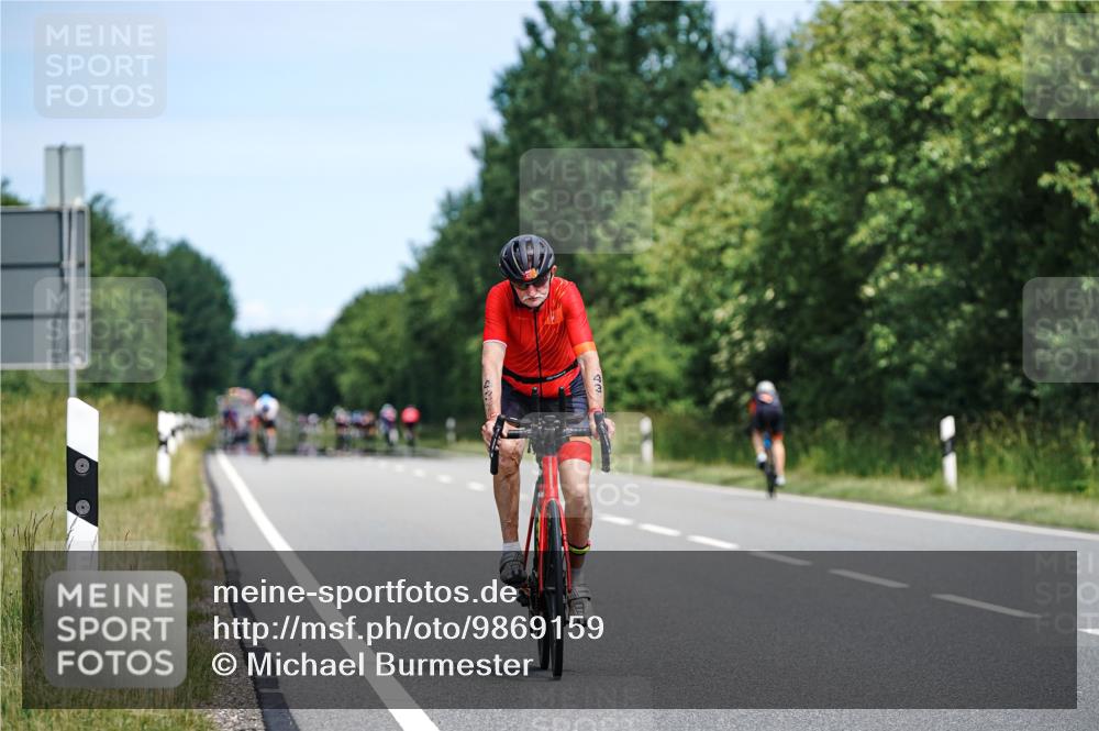21.06.2026 - Viking Triathlon Michael Burmester http://msf.ph/oto/9869159 21.06.2026 12:26:27 Radfahren 127, 211, 232, 312, 431, 510, 669 meine-sportfotos.de